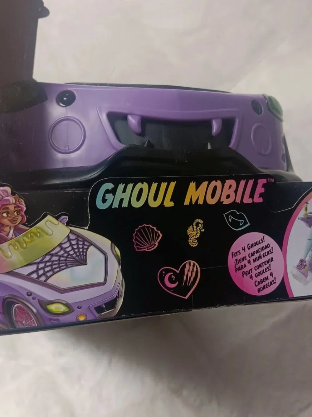 Monster High 2022 Ghoul Mobile Accessories Included - NIB (box has mild wear)